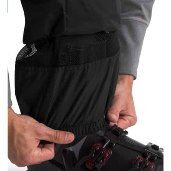 The North Face HyVent Mens Black Snow Pants With Suspenders.Size Medium - Picture 3 of 15